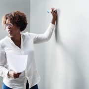 Primary teachers have “higher psychological distress’ than other professional groups